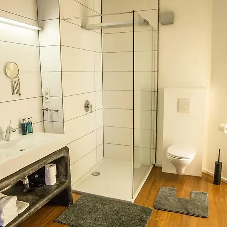 فندق مبيت وإفطار Nest 2*